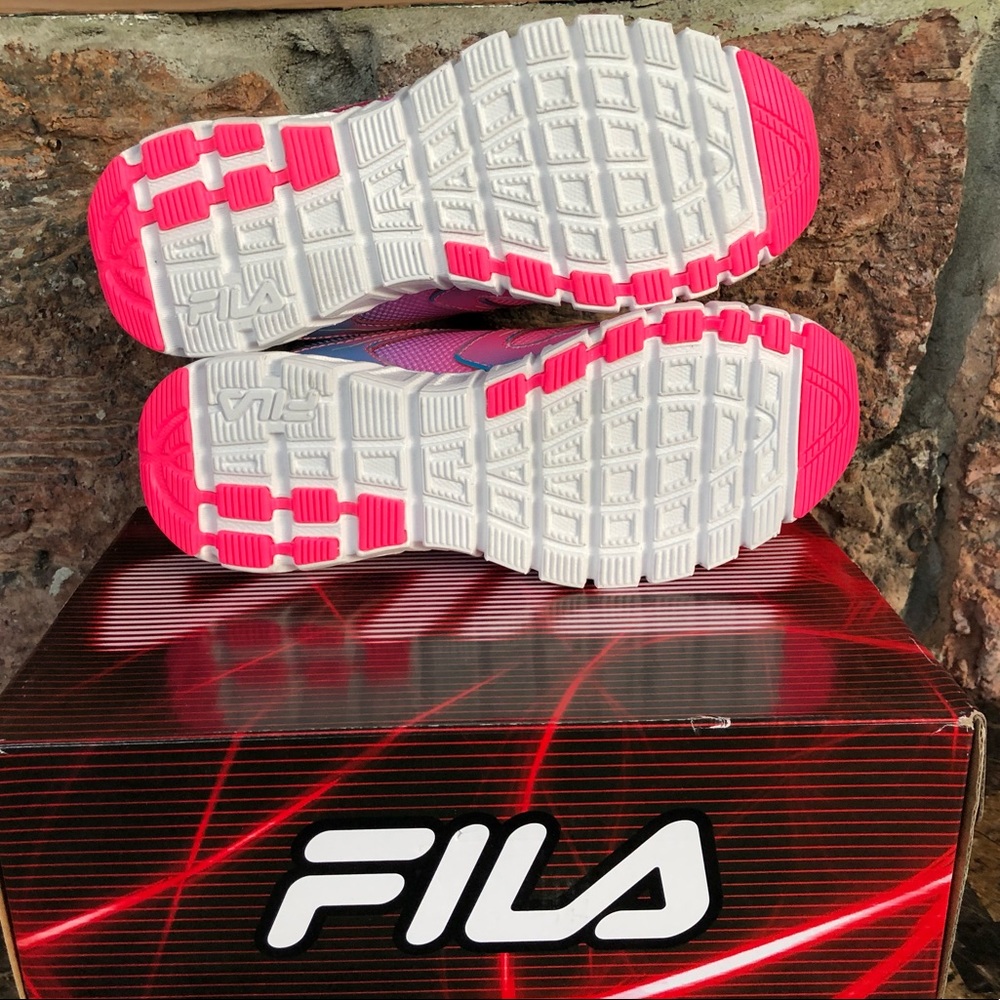 << SALE >> NEW Fila women Stay-Put Running sneakers - Picture 11 of 15